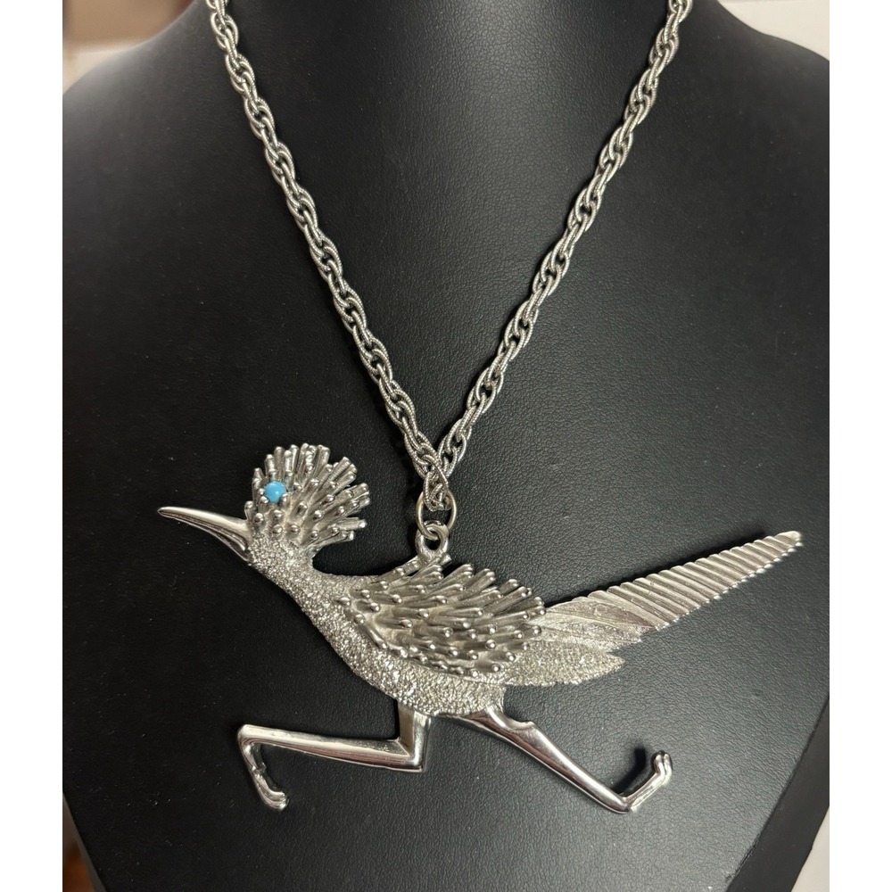 Vintage Roadrunner Bird Pendant Necklace 23" Silver Tone Blue Eye